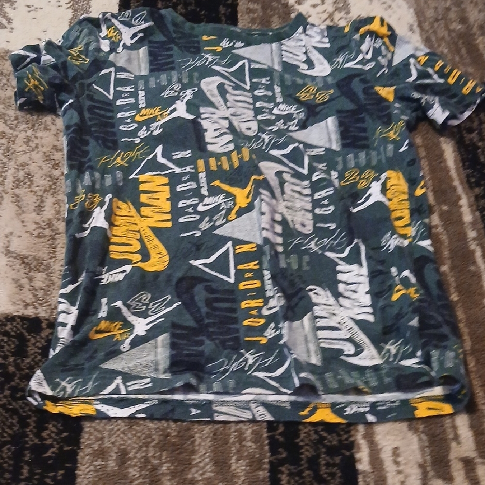 Nike Kids Graphic T-Shirt - Green and Yellow
